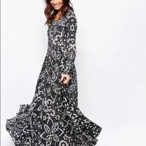 Free People First Kiss Maxi Dress Small